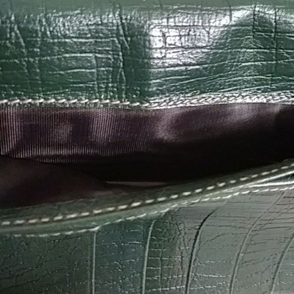 AUTHENTIC GUCCI WALLET - Picture 7 of 7